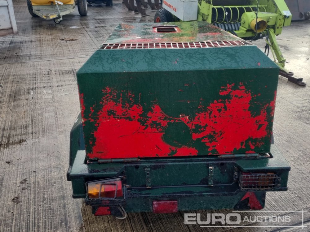 2010 Doosan 726E - Légkompresszor: 4 kép. 2010 Doosan 726E - Légkompresszor: 4 kép.