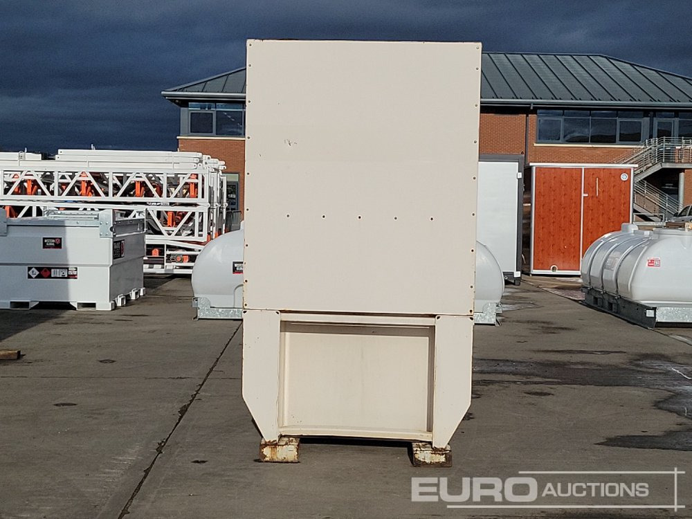 2010 FG Wilson 250kVA Generator, 6 Cylinder Engine - Áramfejlesztő: 2 kép. 2010 FG Wilson 250kVA Generator, 6 Cylinder Engine - Áramfejlesztő: 2 kép.