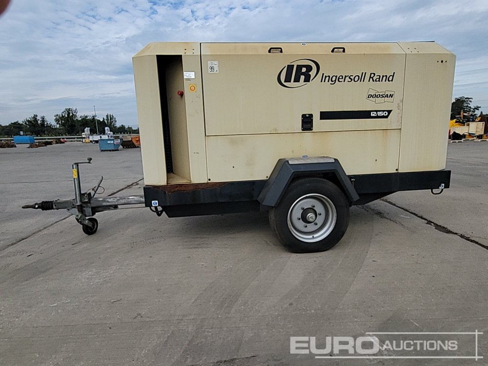 2010 Ingersoll Rand 12/150 526CFM - Légkompresszor: 2 kép. 2010 Ingersoll Rand 12/150 526CFM - Légkompresszor: 2 kép.