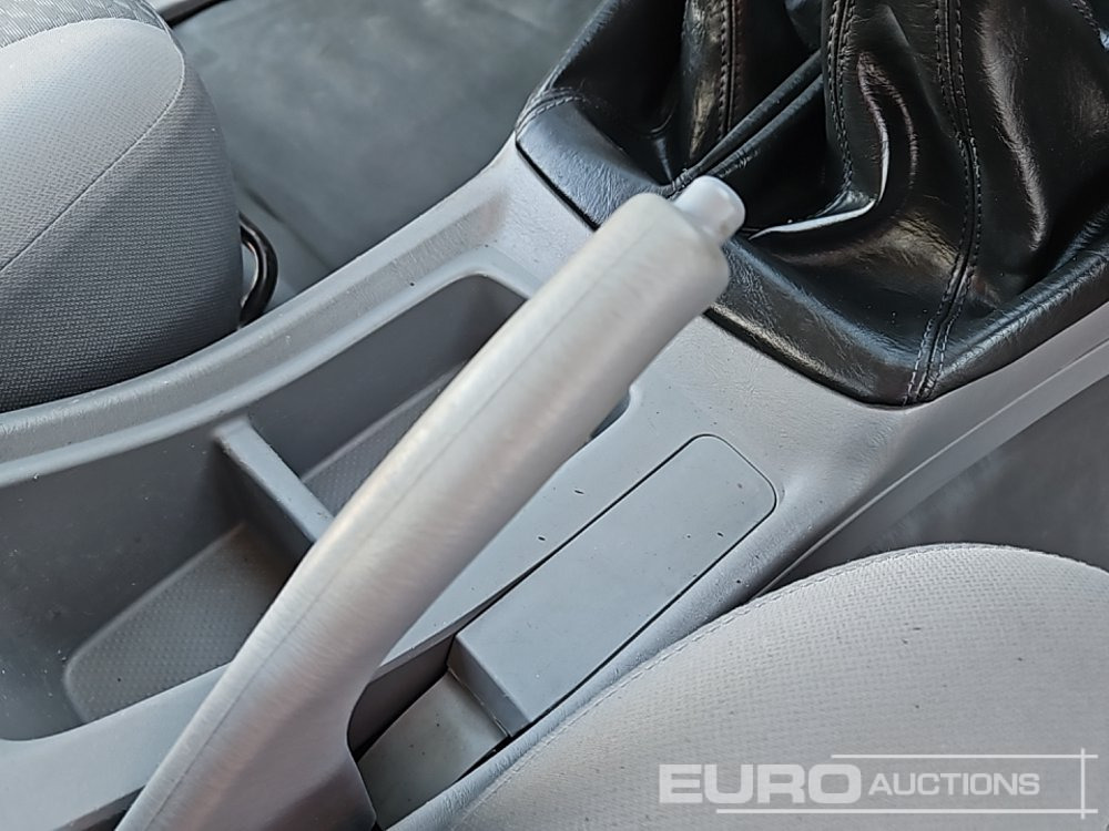 Pickup 2010 Toyota Hilux: 31 kép. Pickup 2010 Toyota Hilux: 31 kép.