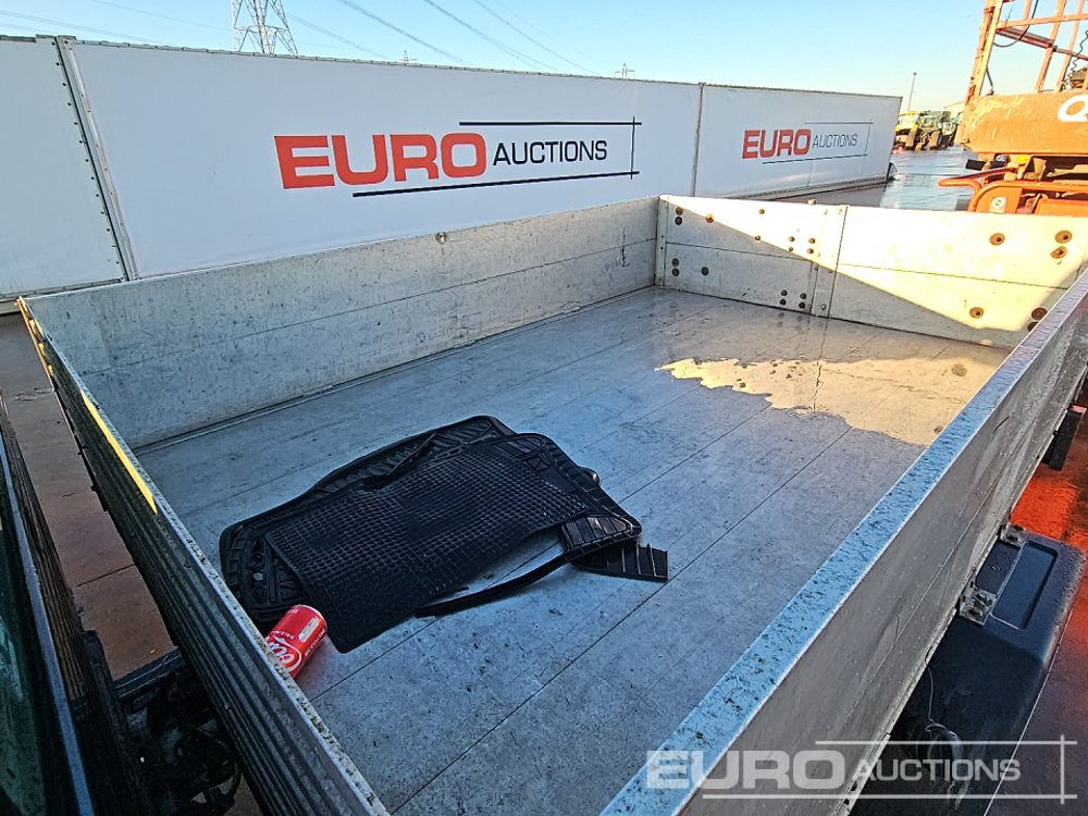 Pickup 2010 Toyota Hilux: 15 kép. Pickup 2010 Toyota Hilux: 15 kép.