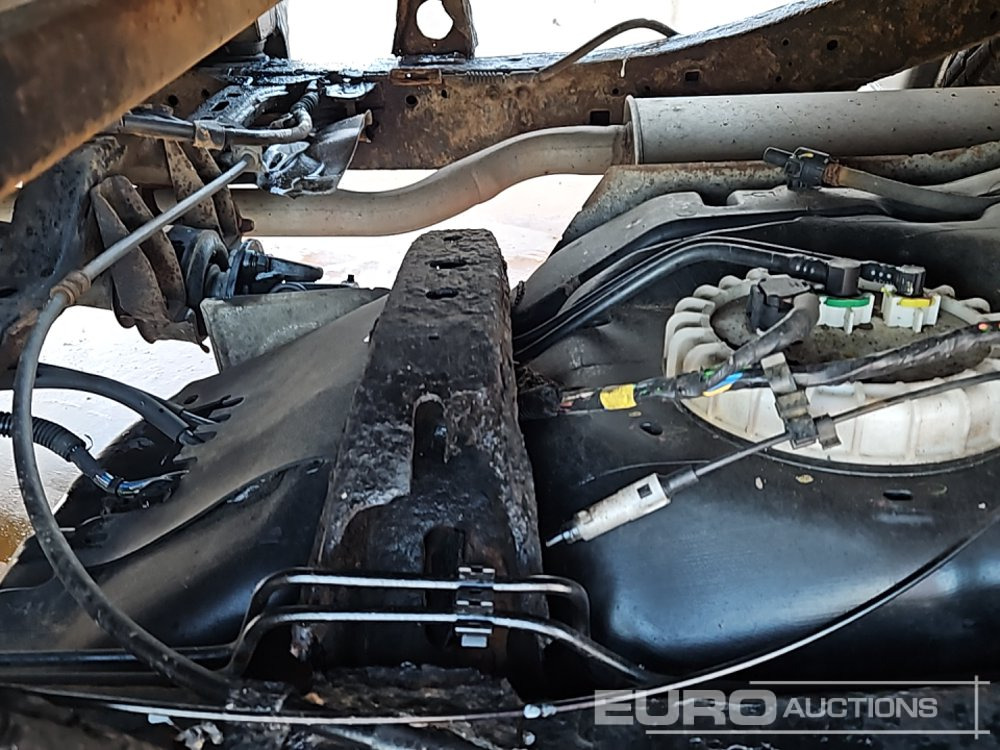 Pickup 2010 Toyota Hilux: 13 kép. Pickup 2010 Toyota Hilux: 13 kép.