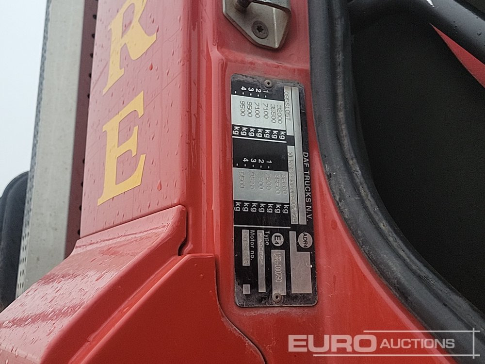 Horgos rakodó teherautó 2011 DAF 85CF-410: 44 kép.