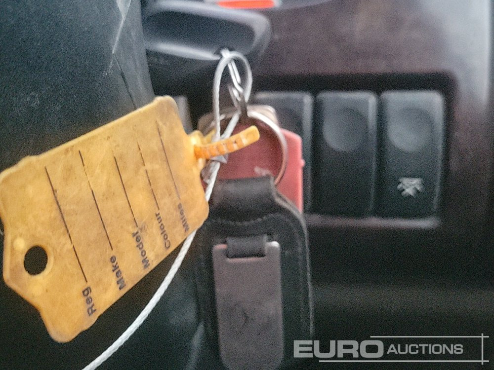 Horgos rakodó teherautó 2011 DAF 85CF-410: 42 kép.