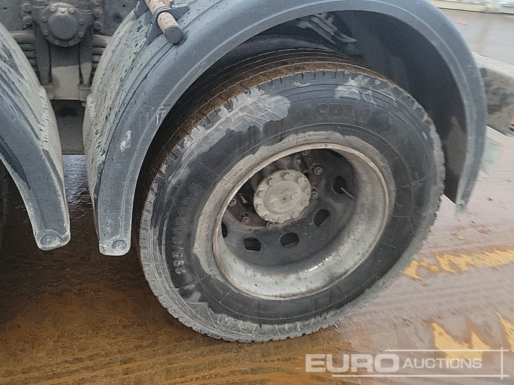 Horgos rakodó teherautó 2011 DAF 85CF-410: 12 kép.