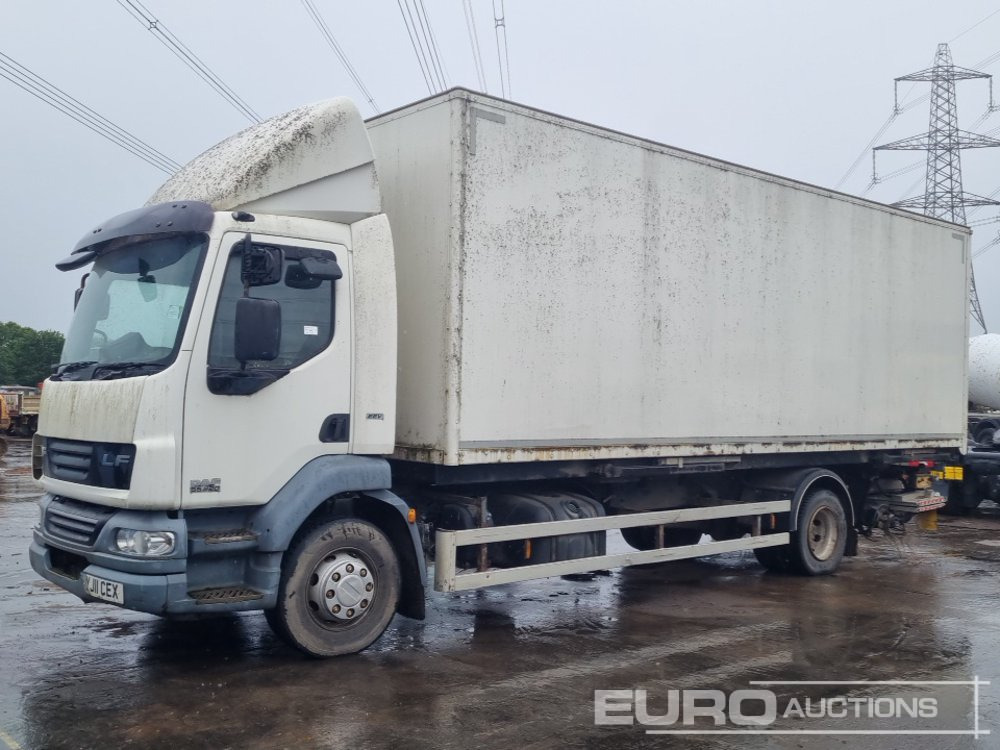 2011 DAF LF55.220 - Dobozos felépítményű teherautó: 1 kép. 2011 DAF LF55.220 - Dobozos felépítményű teherautó: 1 kép.