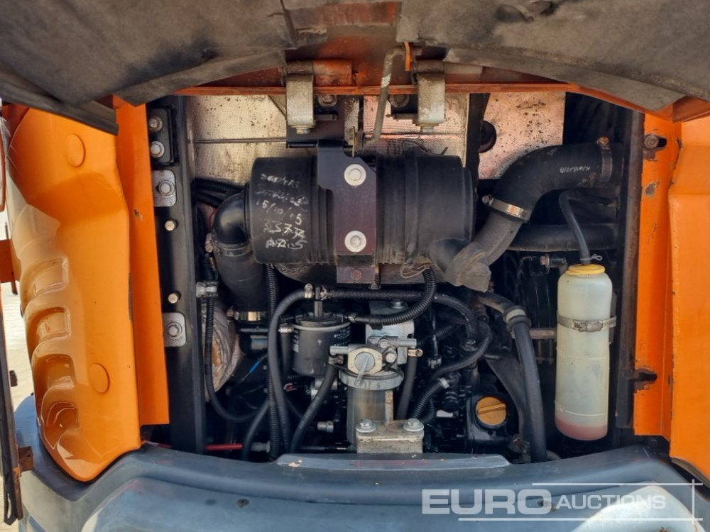 Minikotró 2011 Doosan DX27Z: 35 kép.