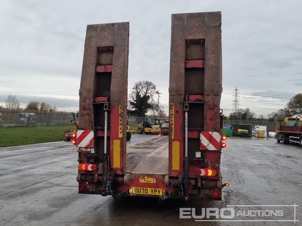 2011 Faymonville Tri Axle Stepframr Low Loader Trailer, Out Riggers, Hydraulic Ramps - Félpótkocsi mélybölcsős: 4 kép. 2011 Faymonville Tri Axle Stepframr Low Loader Trailer, Out Riggers, Hydraulic Ramps - Félpótkocsi mélybölcsős: 4 kép.