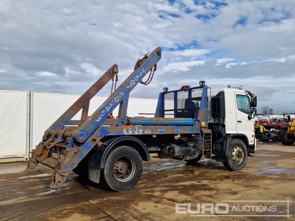 2011 Hino 500 - Konténerszállító: 5 kép. 2011 Hino 500 - Konténerszállító: 5 kép.