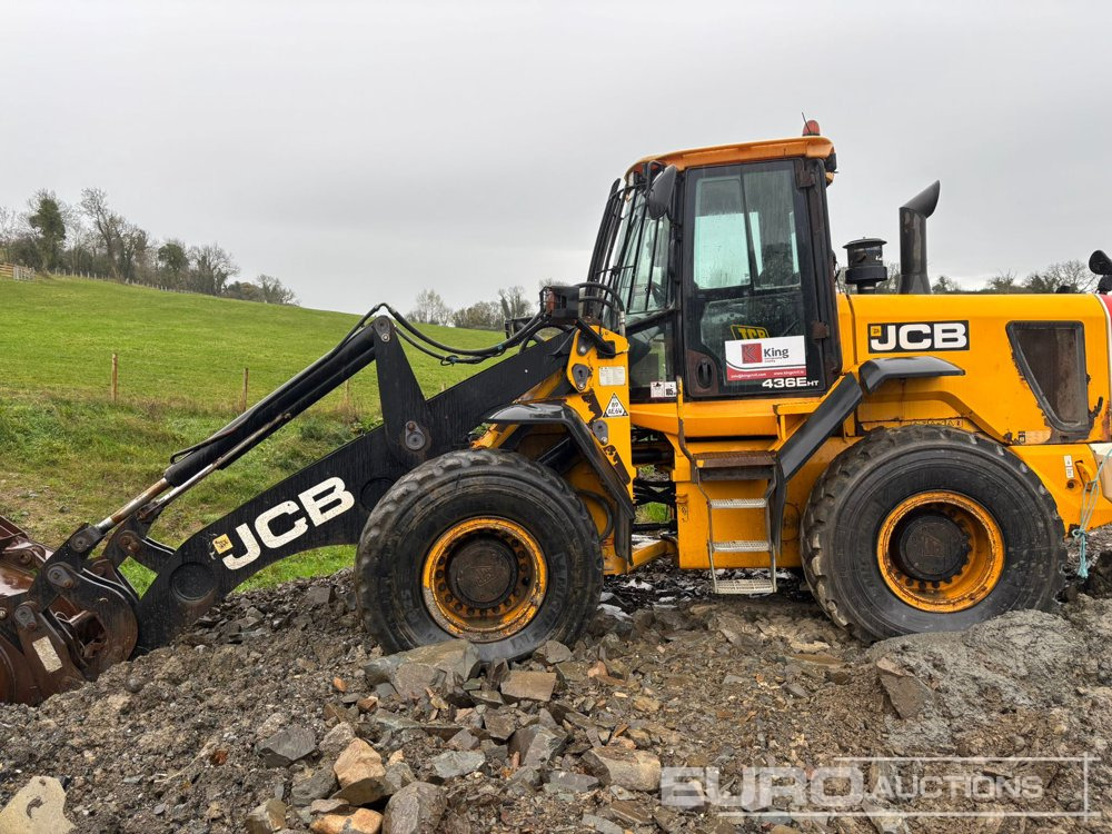 2011 JCB 436E HT - Gumikerekes homlokrakodó: 2 kép. 2011 JCB 436E HT - Gumikerekes homlokrakodó: 2 kép.