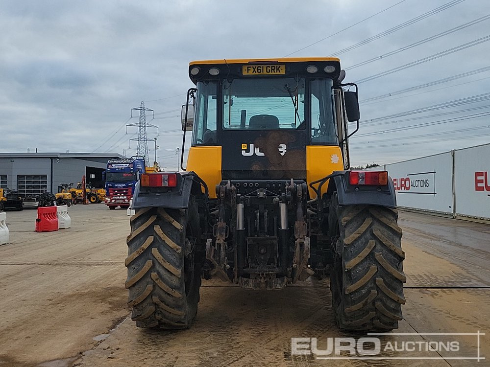 2011 JCB Fastrac 3230 - Traktor: 4 kép. 2011 JCB Fastrac 3230 - Traktor: 4 kép.