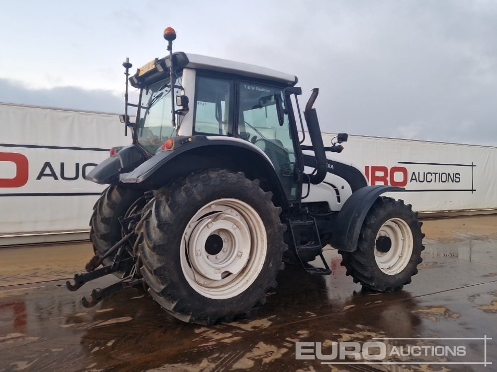 2011 Valtra N121 - Traktor: 5 kép. 2011 Valtra N121 - Traktor: 5 kép.