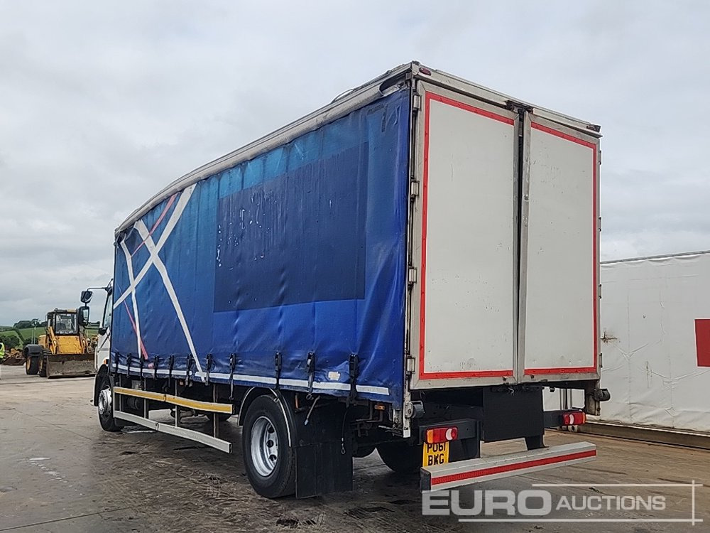 2011 Volvo 240 - Ponyvás teherautó: 3 kép. 2011 Volvo 240 - Ponyvás teherautó: 3 kép.