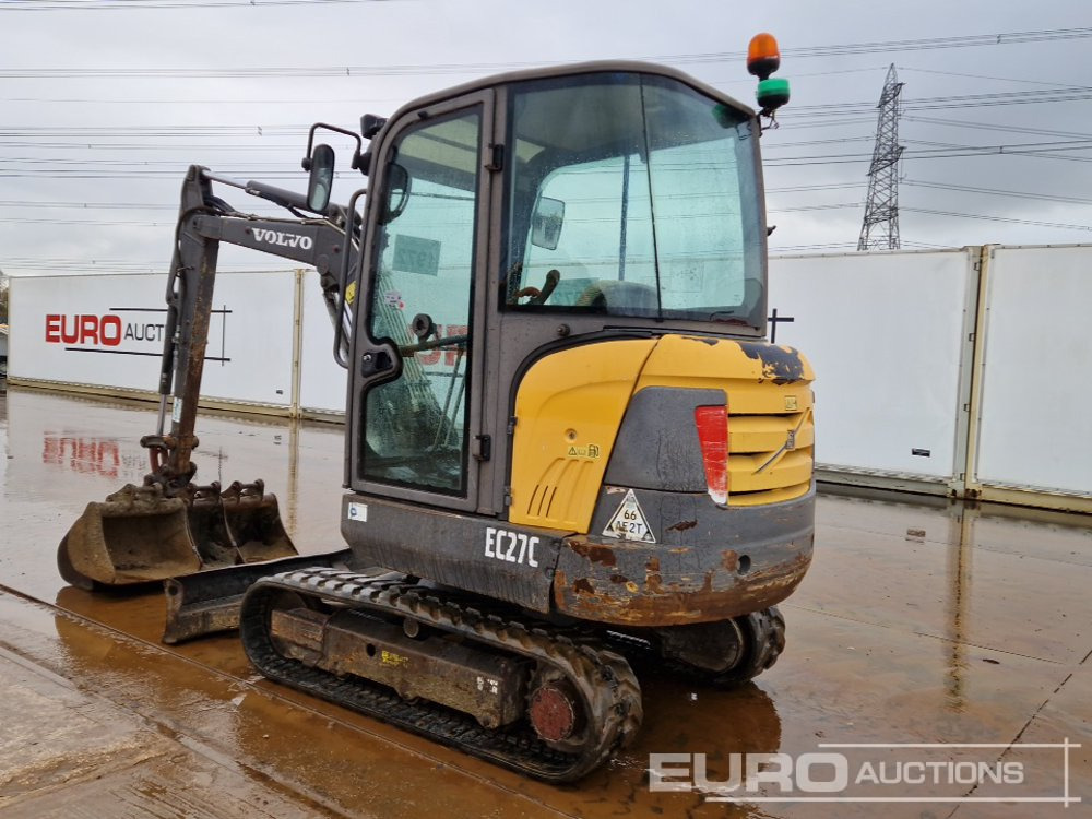 2011 Volvo EC27C - Minikotró: 3 kép. 2011 Volvo EC27C - Minikotró: 3 kép.