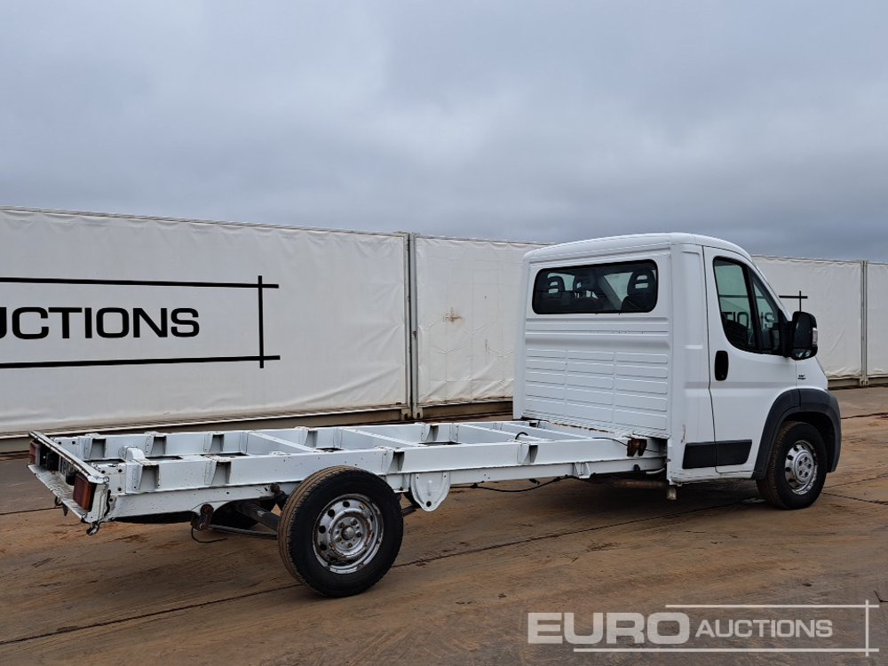2012 Fiat Ducato Maxi - Platós kisteherautó: 5 kép. 2012 Fiat Ducato Maxi - Platós kisteherautó: 5 kép.