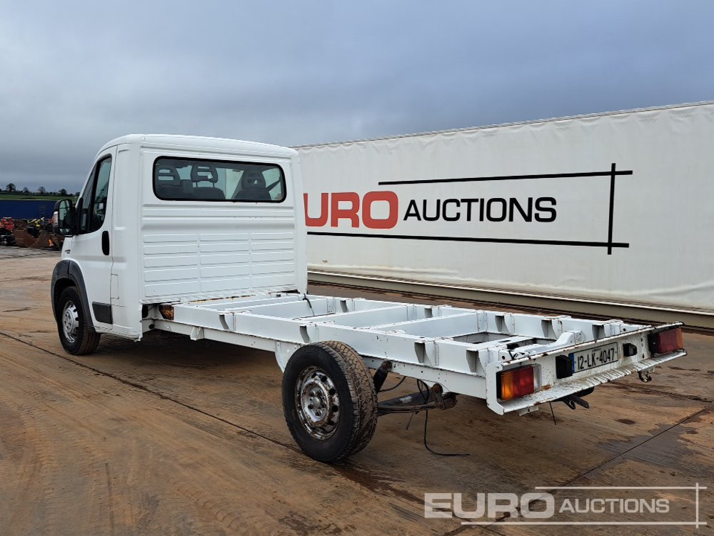 2012 Fiat Ducato Maxi - Platós kisteherautó: 3 kép. 2012 Fiat Ducato Maxi - Platós kisteherautó: 3 kép.