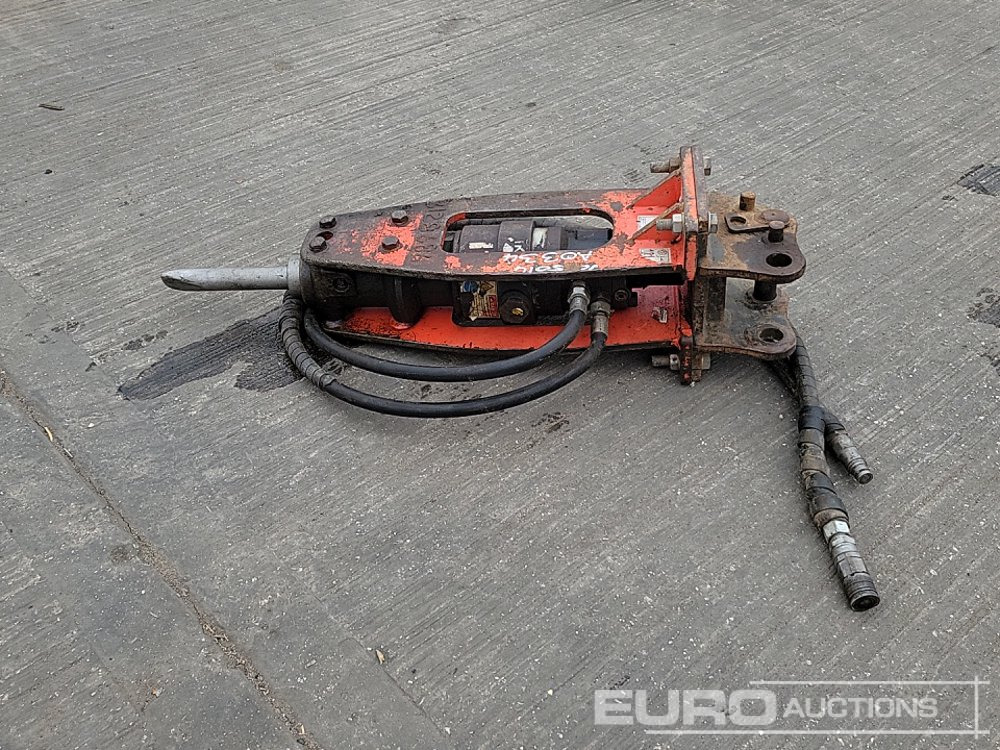 2012 Sandvik BR111A010 - Hidraulikus törőfej: 2 kép. 2012 Sandvik BR111A010 - Hidraulikus törőfej: 2 kép.