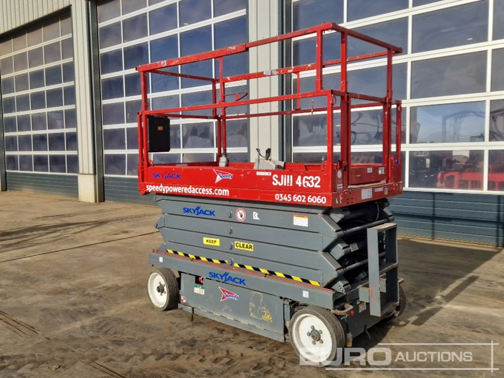2012 SkyJack SJ4632 - Emelő: 3 kép. 2012 SkyJack SJ4632 - Emelő: 3 kép.