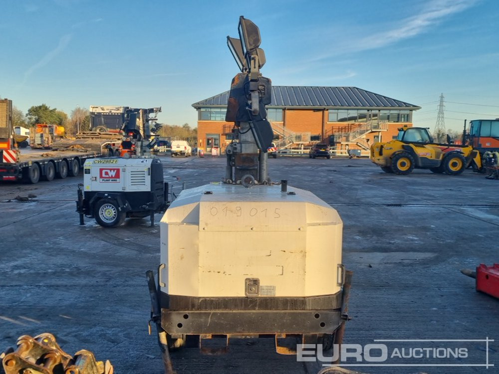 2012 Towerlight VB9 - Világító állvány: 4 kép. 2012 Towerlight VB9 - Világító állvány: 4 kép.