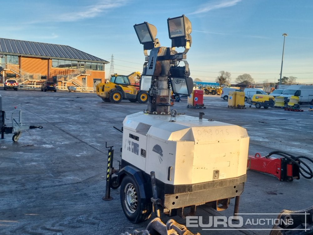 2012 Towerlight VB9 - Világító állvány: 3 kép. 2012 Towerlight VB9 - Világító állvány: 3 kép.