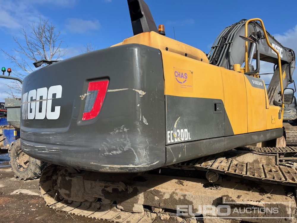 2012 Volvo EC220DL - Lánctalpas kotró: 3 kép. 2012 Volvo EC220DL - Lánctalpas kotró: 3 kép.