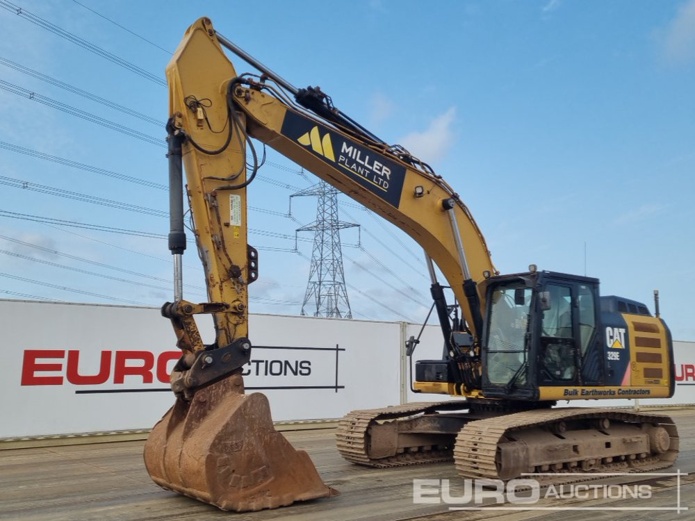 2013 CAT 329E - Lánctalpas kotró: 1 kép. 2013 CAT 329E - Lánctalpas kotró: 1 kép.