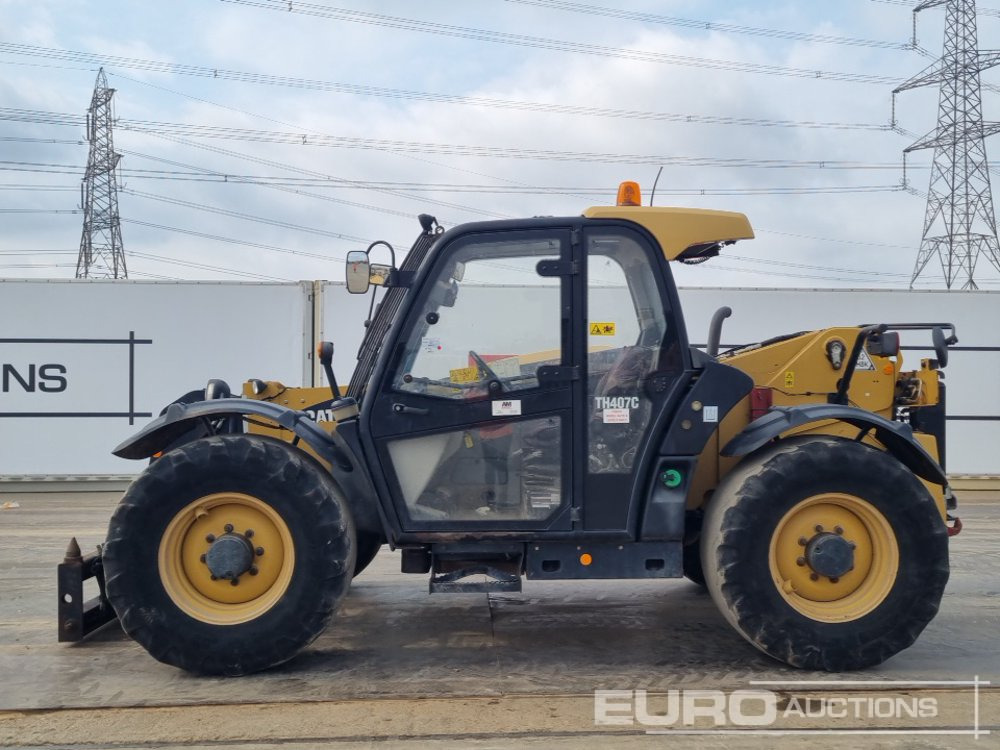 2013 CAT TH407C AG - Teleszkópos rakodó: 2 kép. 2013 CAT TH407C AG - Teleszkópos rakodó: 2 kép.
