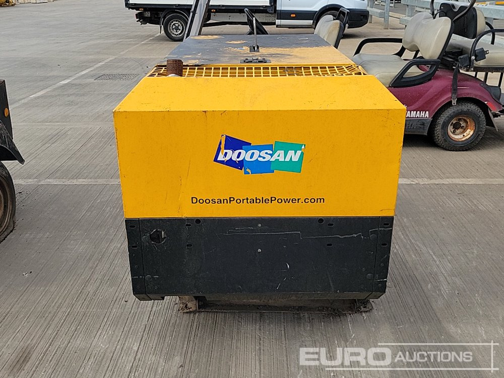 2013 Doosan 741 140CFM - Légkompresszor: 4 kép. 2013 Doosan 741 140CFM - Légkompresszor: 4 kép.