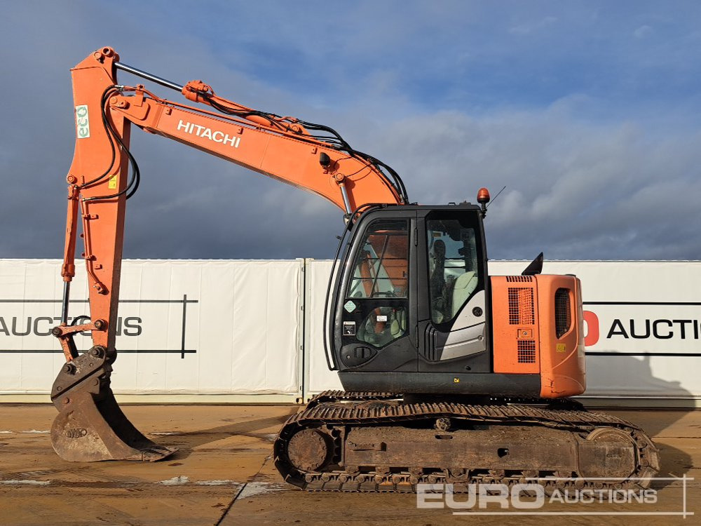 2013 Hitachi ZX135US-5B - Lánctalpas kotró: 2 kép. 2013 Hitachi ZX135US-5B - Lánctalpas kotró: 2 kép.
