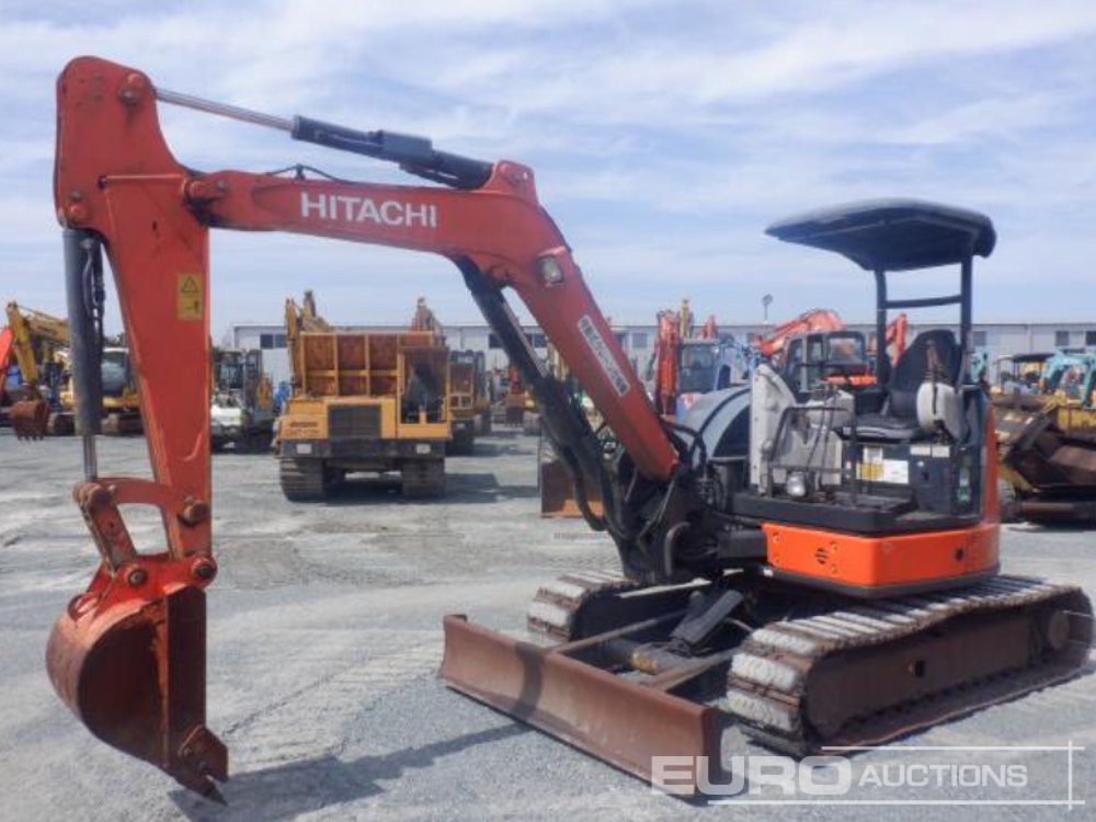 2013 Hitachi ZX40U-5A - Minikotró: 1 kép. 2013 Hitachi ZX40U-5A - Minikotró: 1 kép.