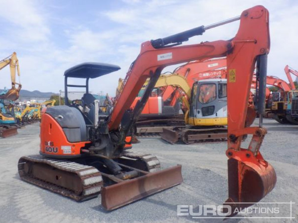 2013 Hitachi ZX40U-5A Rubber Block Pads, Blade, Offset, Bucket - Minikotró: 3 kép. 2013 Hitachi ZX40U-5A Rubber Block Pads, Blade, Offset, Bucket - Minikotró: 3 kép.