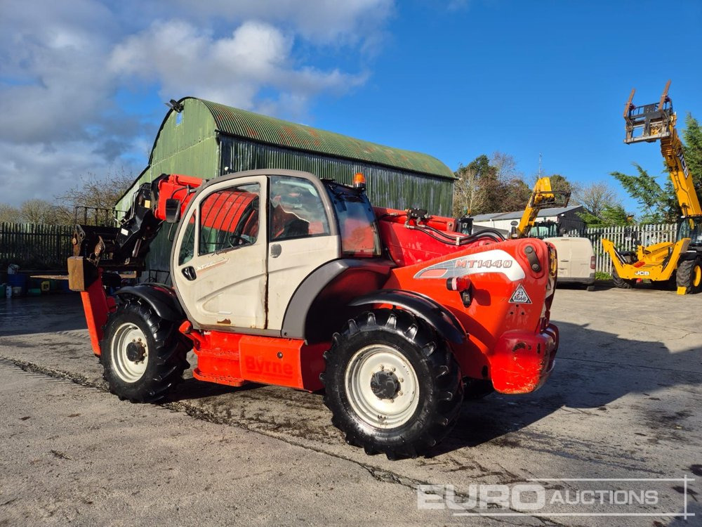 2013 Manitou MT 1440 EASY - Teleszkópos rakodó: 4 kép. 2013 Manitou MT 1440 EASY - Teleszkópos rakodó: 4 kép.