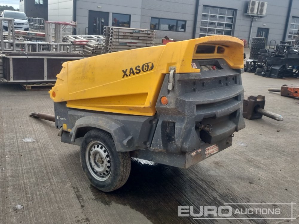 2014 Atlas Copco XAS67 - Légkompresszor: 3 kép. 2014 Atlas Copco XAS67 - Légkompresszor: 3 kép.