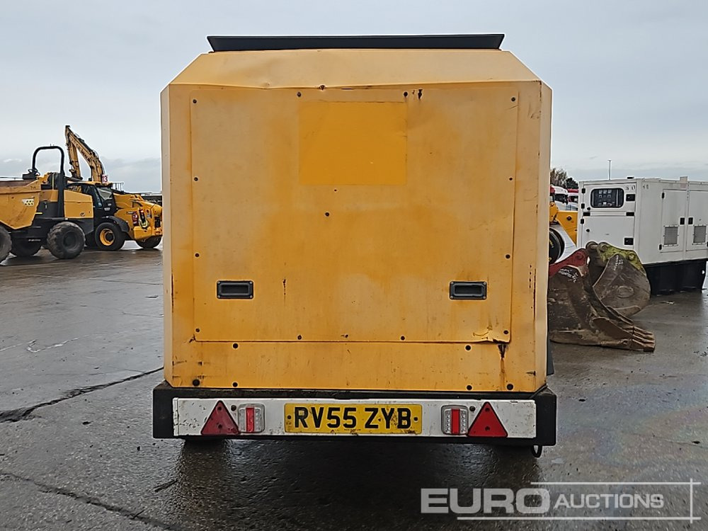 2014 Doosan 12/154 526CFM - Légkompresszor: 5 kép. 2014 Doosan 12/154 526CFM - Légkompresszor: 5 kép.