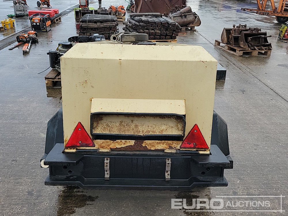 2014 Doosan 7/20 - Légkompresszor: 4 kép. 2014 Doosan 7/20 - Légkompresszor: 4 kép.