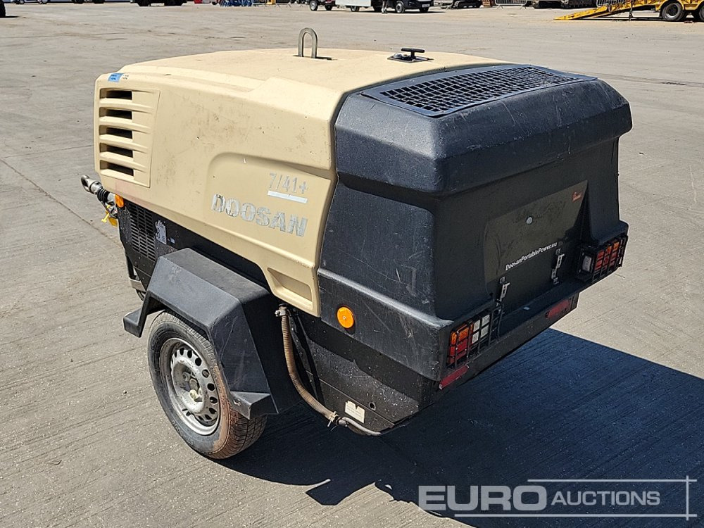 2014 Doosan 741+ - Légkompresszor: 3 kép. 2014 Doosan 741+ - Légkompresszor: 3 kép.