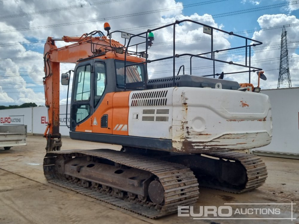 2014 Doosan DX225LC-3 - Lánctalpas kotró: 3 kép. 2014 Doosan DX225LC-3 - Lánctalpas kotró: 3 kép.