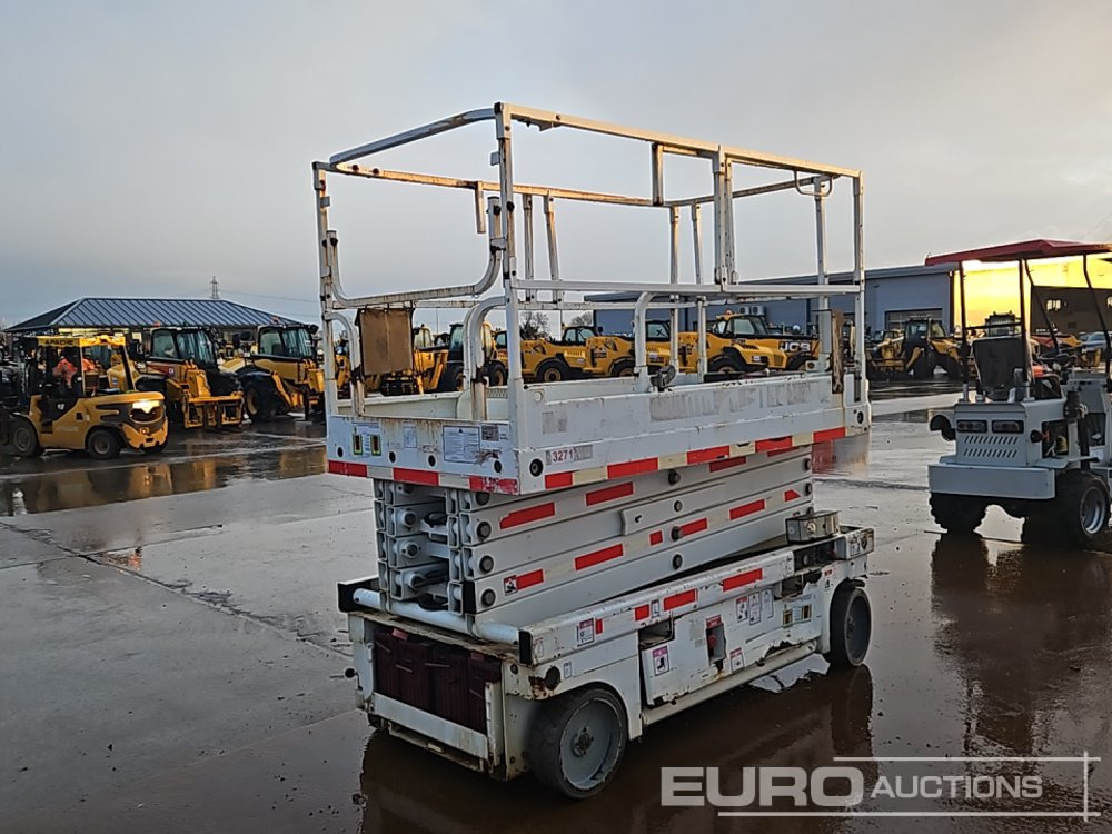 2014 Haulotte Compact 12 - Emelő: 5 kép. 2014 Haulotte Compact 12 - Emelő: 5 kép.