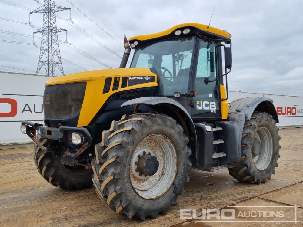 2014 JCB Fastrac 3230 - Traktor: 1 kép. 2014 JCB Fastrac 3230 - Traktor: 1 kép.