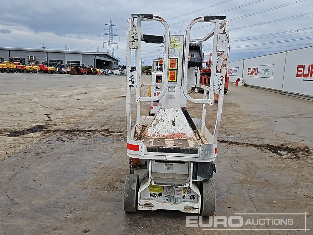 2014 JLG 1230ES - Emelő: 4 kép. 2014 JLG 1230ES - Emelő: 4 kép.