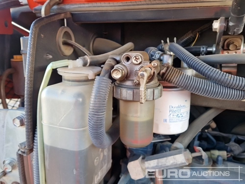 Minikotró 2014 Kubota KX016-4: 28 kép. Minikotró 2014 Kubota KX016-4: 28 kép.