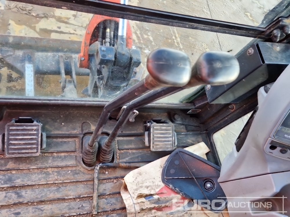 Minikotró 2014 Kubota KX016-4: 33 kép. Minikotró 2014 Kubota KX016-4: 33 kép.