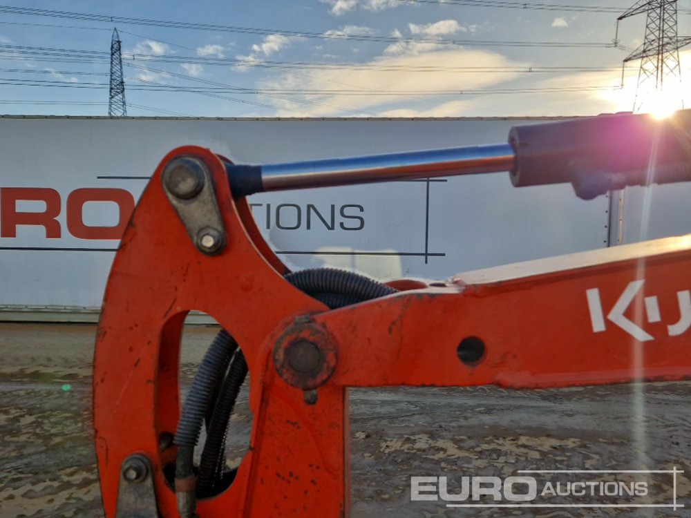 Minikotró 2014 Kubota KX016-4: 13 kép. Minikotró 2014 Kubota KX016-4: 13 kép.