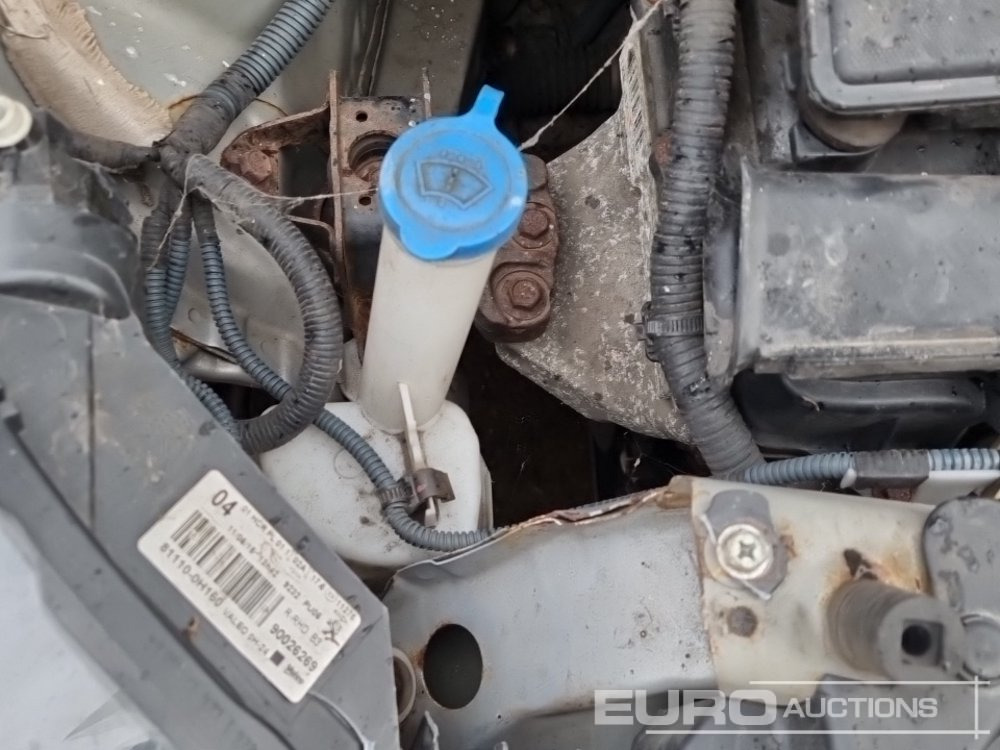 Autó 2014 Peugeot 108: 15 kép.