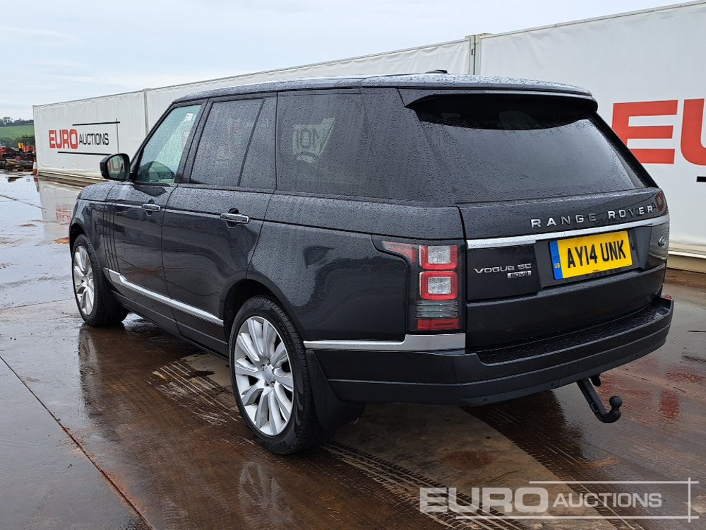2014 Range Rover Vogue SE - Terepjáró/ SUV: 3 kép. 2014 Range Rover Vogue SE - Terepjáró/ SUV: 3 kép.