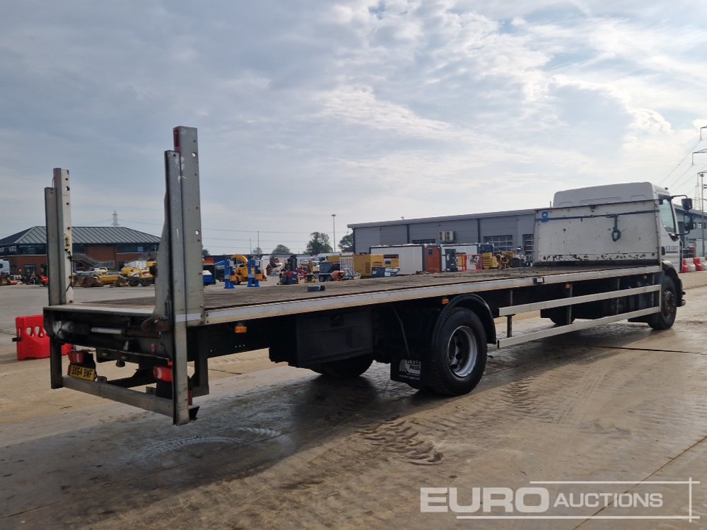 2014 Renault D18 - Platós teherautó: 5 kép. 2014 Renault D18 - Platós teherautó: 5 kép.