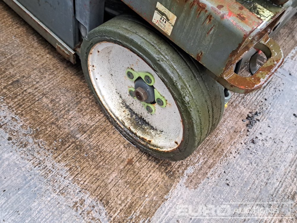 Emelő 2014 SkyJack SJ4632: 7 kép. Emelő 2014 SkyJack SJ4632: 7 kép.