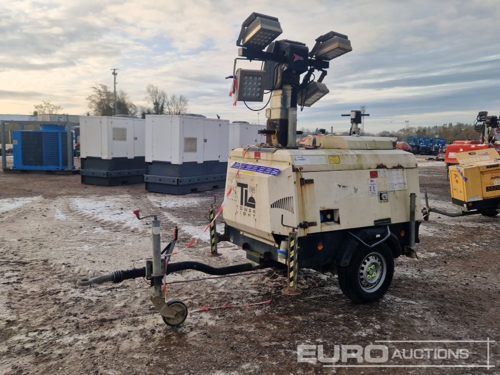 2014 TOWER LIGHT BLED1-1557 - Világító állvány: 1 kép. 2014 TOWER LIGHT BLED1-1557 - Világító állvány: 1 kép.