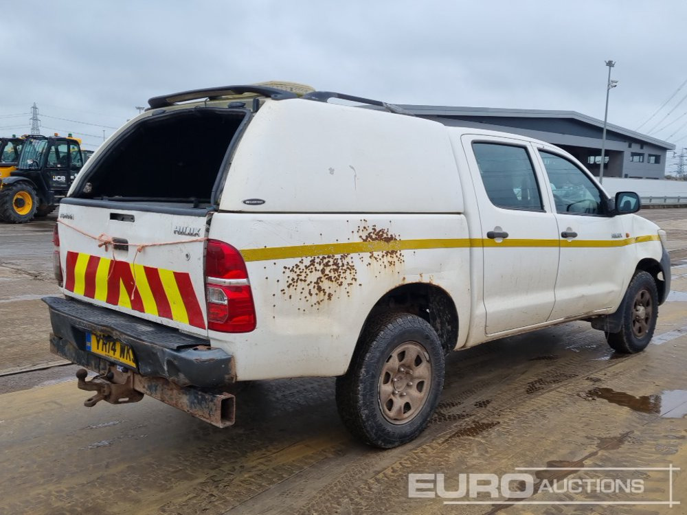 2014 Toyota Hilux - Pickup: 5 kép. 2014 Toyota Hilux - Pickup: 5 kép.