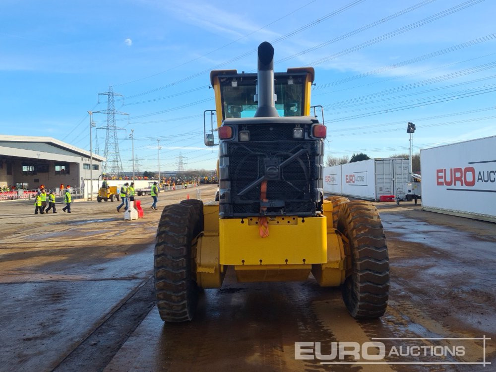 2014 Volvo G930 - Gréder: 4 kép. 2014 Volvo G930 - Gréder: 4 kép.